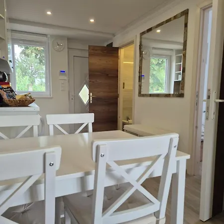 別荘 Bona Casa Vendeghaz ミシュコルツ