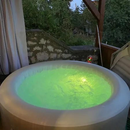 別荘 Bona Casa Vendeghaz