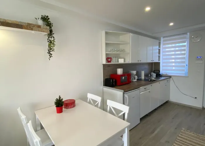 Bona Casa Vendeghaz Feriehus